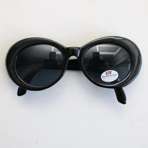 Vintage 90s Y2K Clout Black Frame Black Lens Oval Sunglasses NWT - Picture 1 of 7